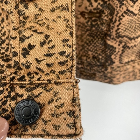 Free People Trucker Denim Jacket Womens size small snake print - Picture 10 of 13